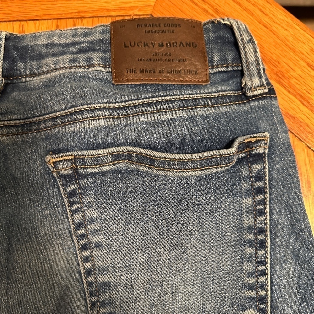 *LUCKY BRAND* Medium Wash Denim Jeans Size 6/28 - Picture 6 of 8